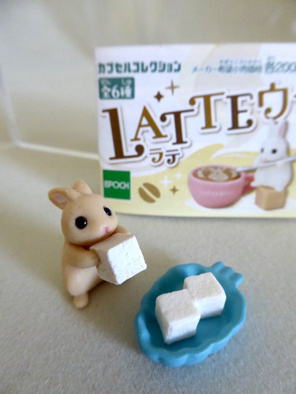 NEW JAPAN GACHAPON CAPSULE TOY MINIATURE LATTE BUNNY RABBIT TEA TIME SUGAR CUBES